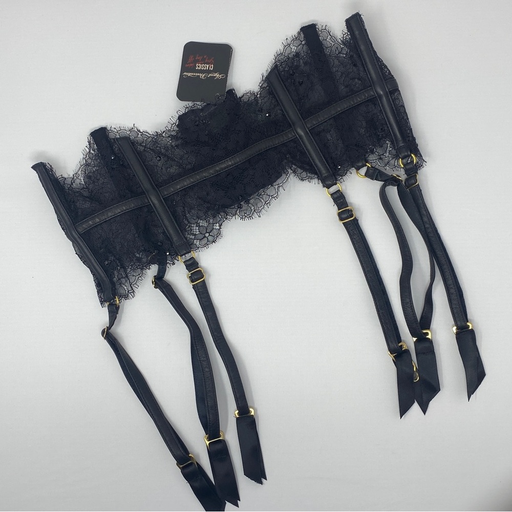 Adara Suspender - Picture 10 of 16